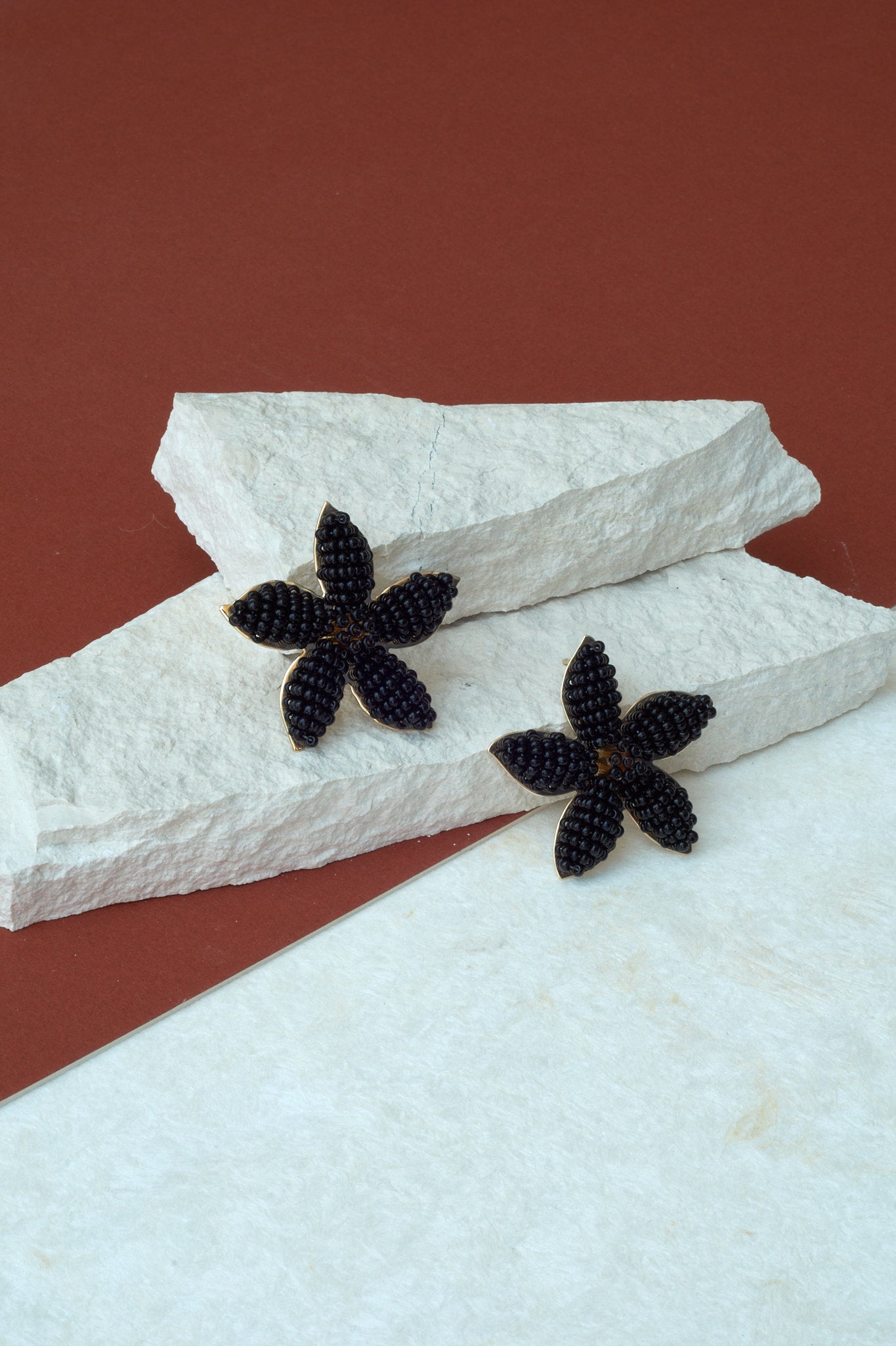 ARETE JAZMIN PEQUEÑO- NEGRO