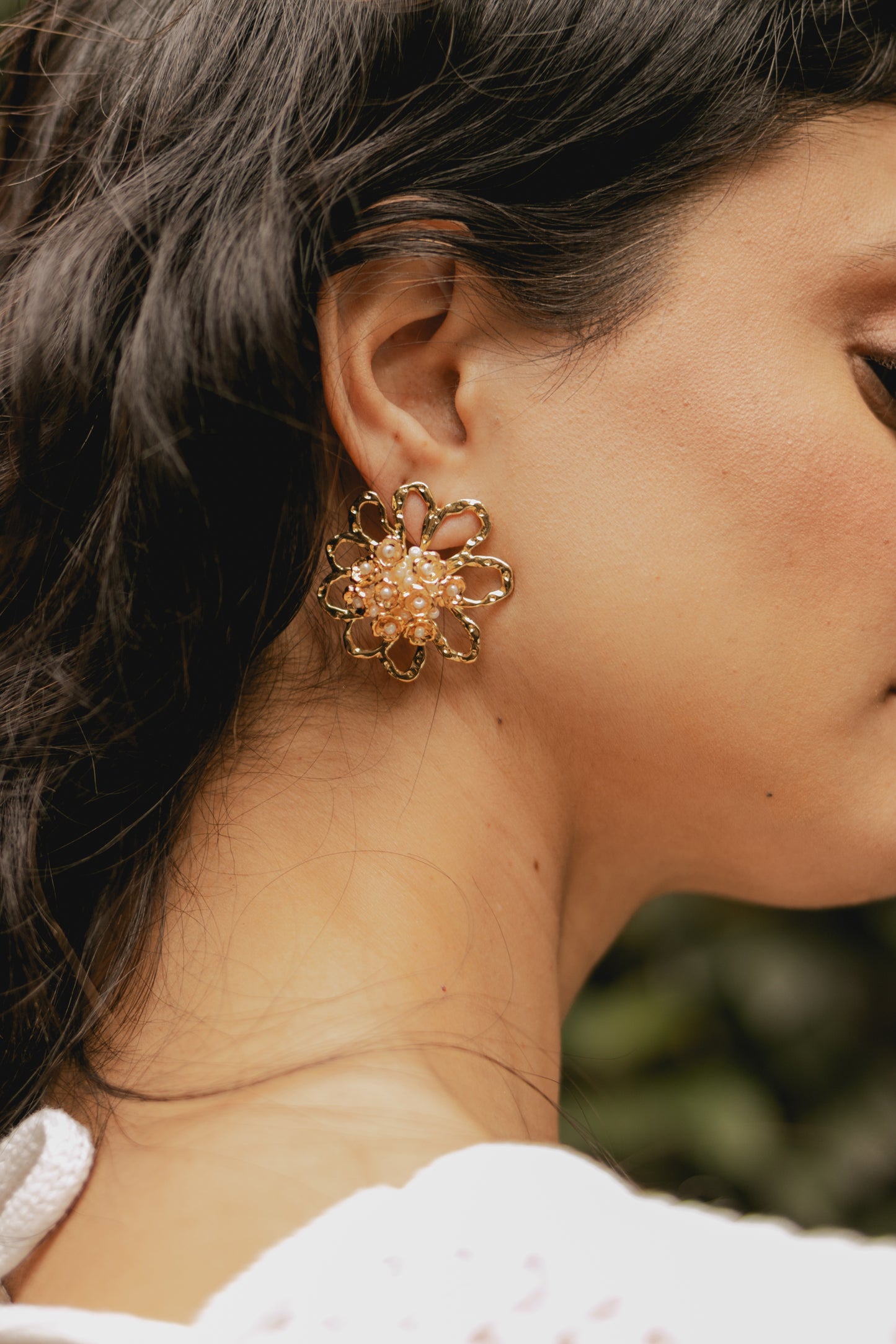 ARETE MARGARITONA PISTILOS- NEGRO