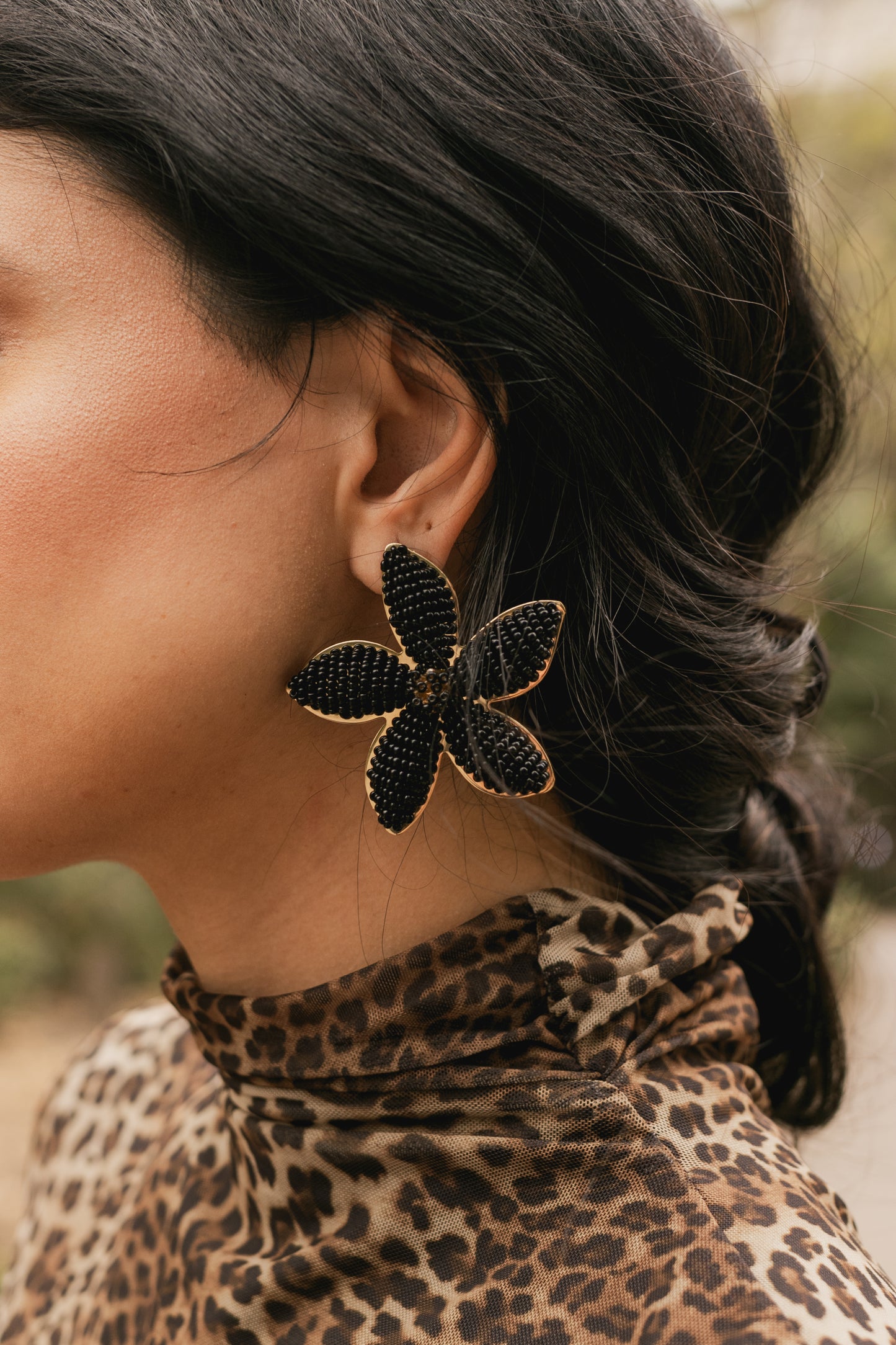 ARETE JAZMIN GRANDE- GRIS
